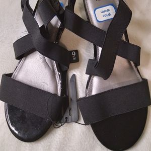 Tru Time women's blk wedge sandles size 9W